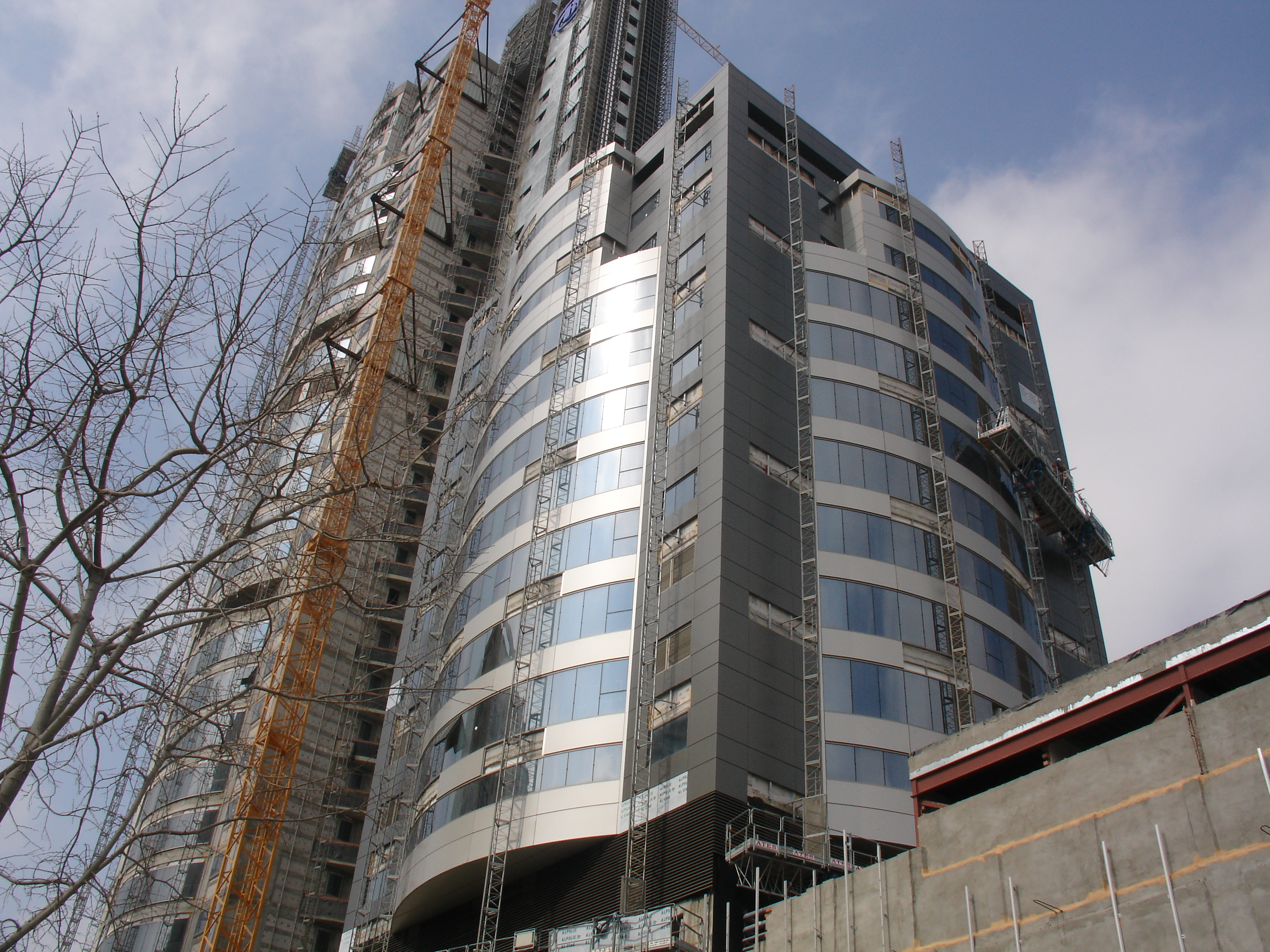 Hotel Hilton Valencia – vidrio curvado en interior
